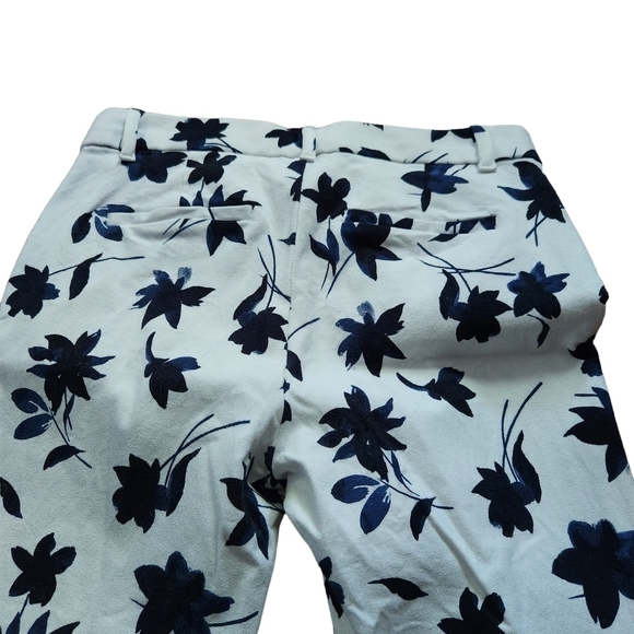 Gap signature Skinny  ankle white blue floral capri pants - Picture 9 of 10